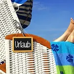 Azur We18149 Hotel *