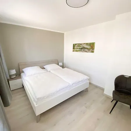 Azur We18149 מלון זאסניץ