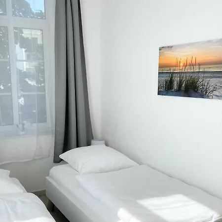 Azur We18149 מלון זאסניץ