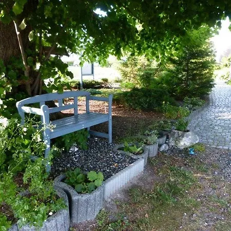 Azur We18149 מלון