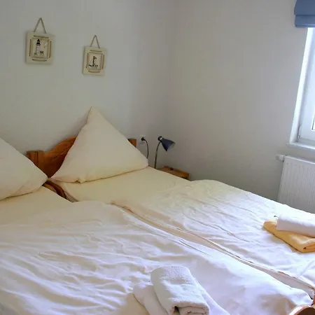 Azur We18149 מלון *